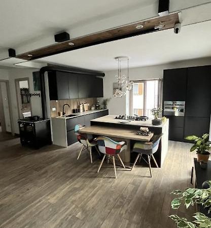 Luce Private Deluxe Apartment Near The Station Tirano Luaran gambar